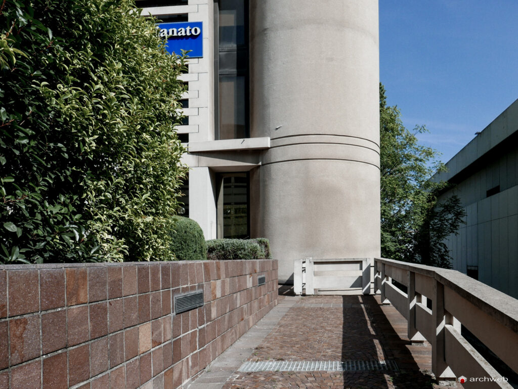 Centro direzionale di Kenzo Tange a Bologna - foto 05 - Archweb