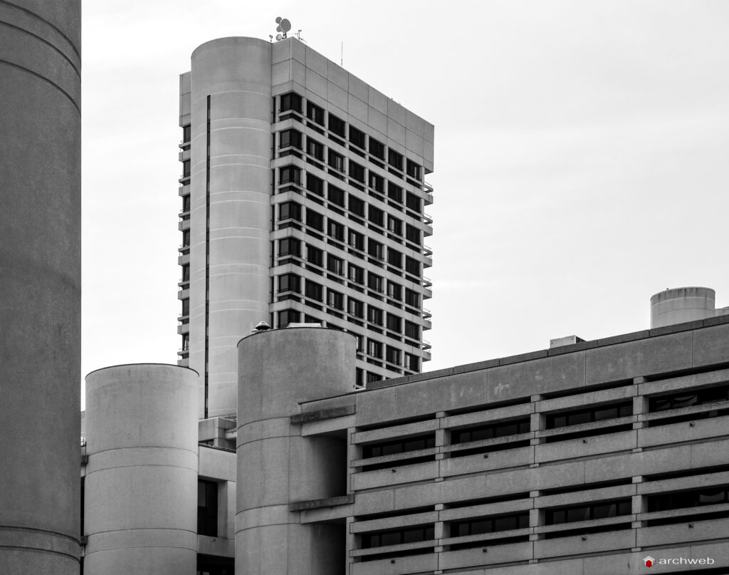 Kenzo Tange's business center in Bologna - photo 19 - Archweb