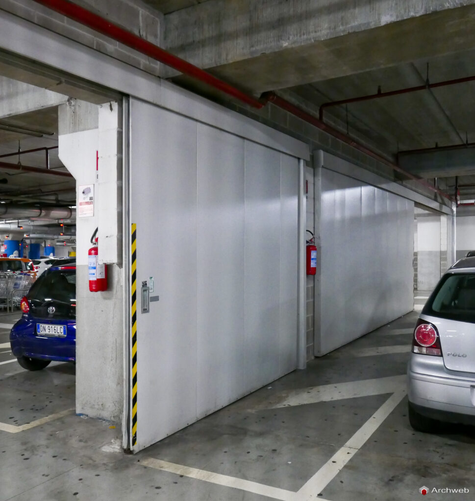 Parcheggi auto, porte tagliafuoco