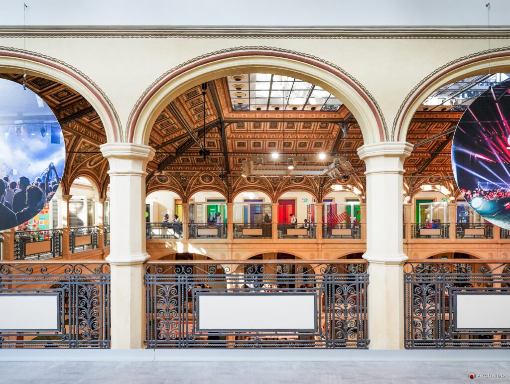 Biblioteca Salaborsa Bologna fotografie