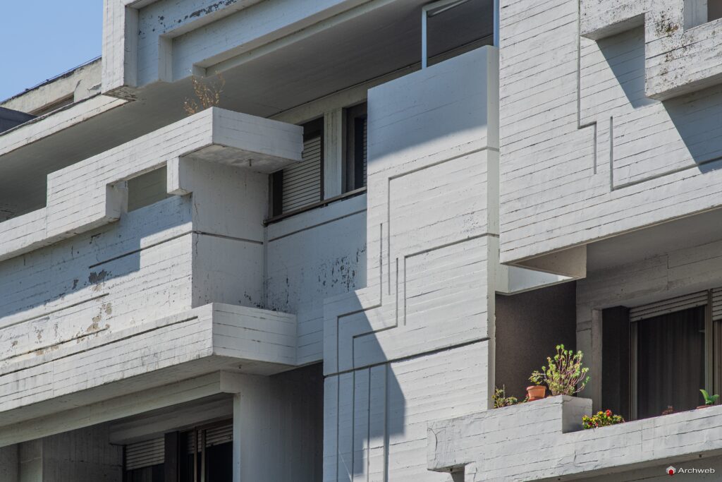 Edificio in Viale Ionio dell'architetto Saverio Busiri Vici