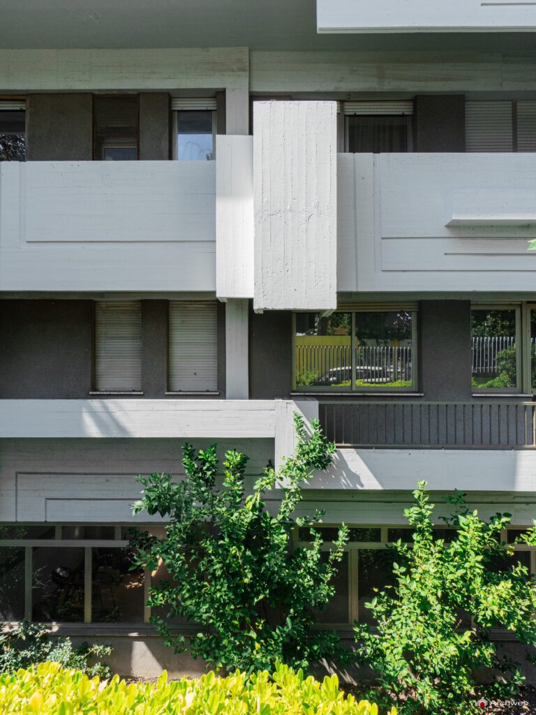 Edificio in Viale Ionio dell'architetto Saverio Busiri Vici