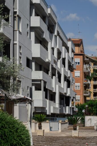 Edificio in Viale Ionio dell'architetto Saverio Busiri Vici