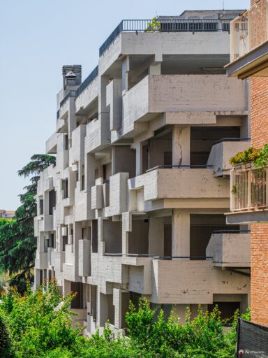 Edificio in Viale Ionio dell'architetto Saverio Busiri Vici