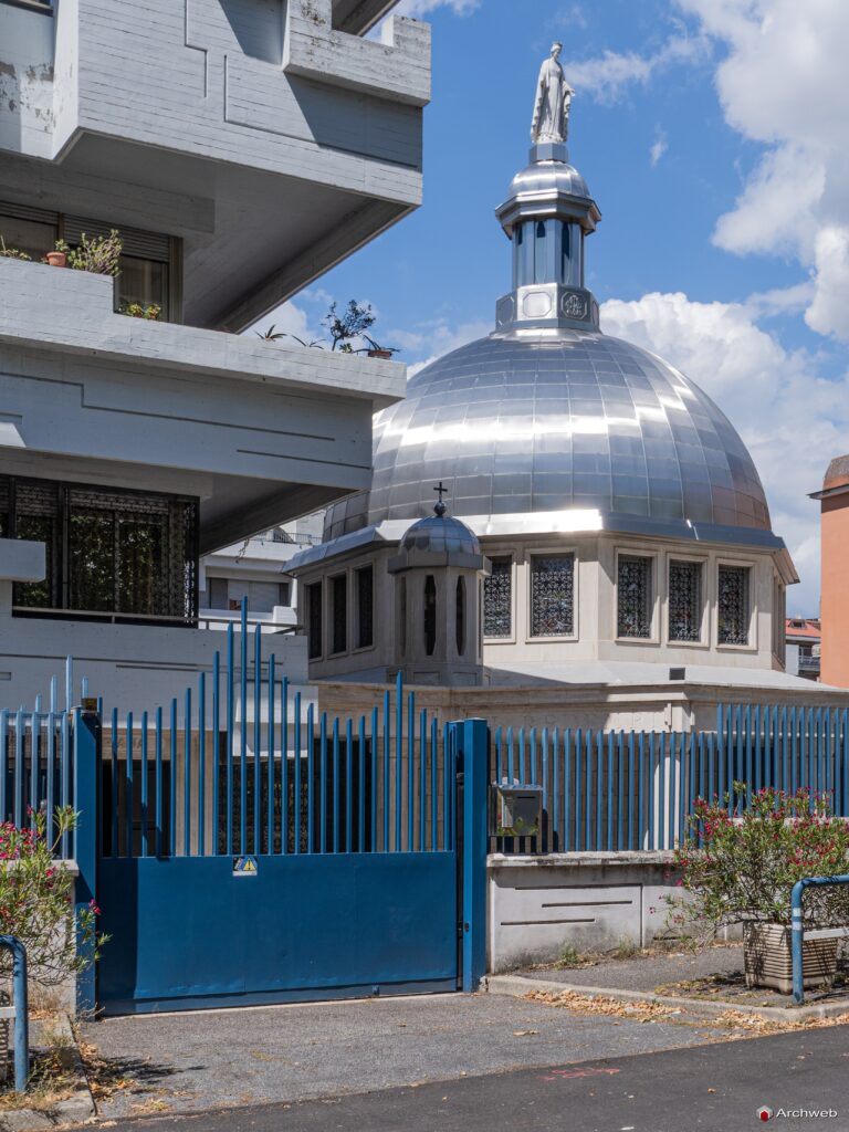 Edificio in Viale Ionio dell'architetto Saverio Busiri Vici