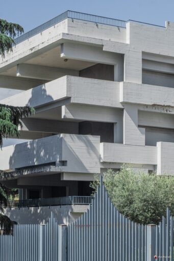 Edificio in Viale Ionio dell'architetto Saverio Busiri Vici