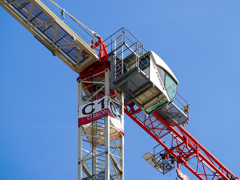 Fotografie di gru a torre per il cantiere edile